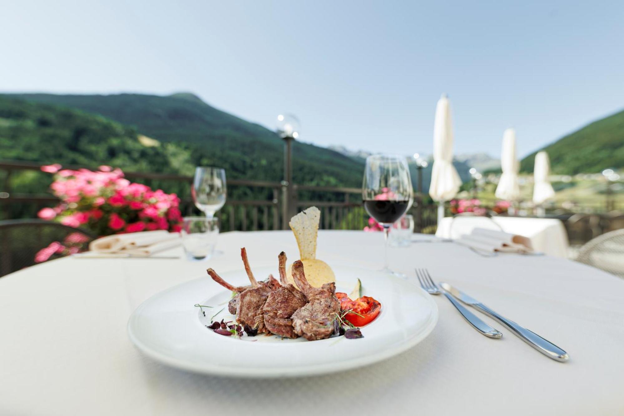 Hotel Miravalle Изолачча Экстерьер фото