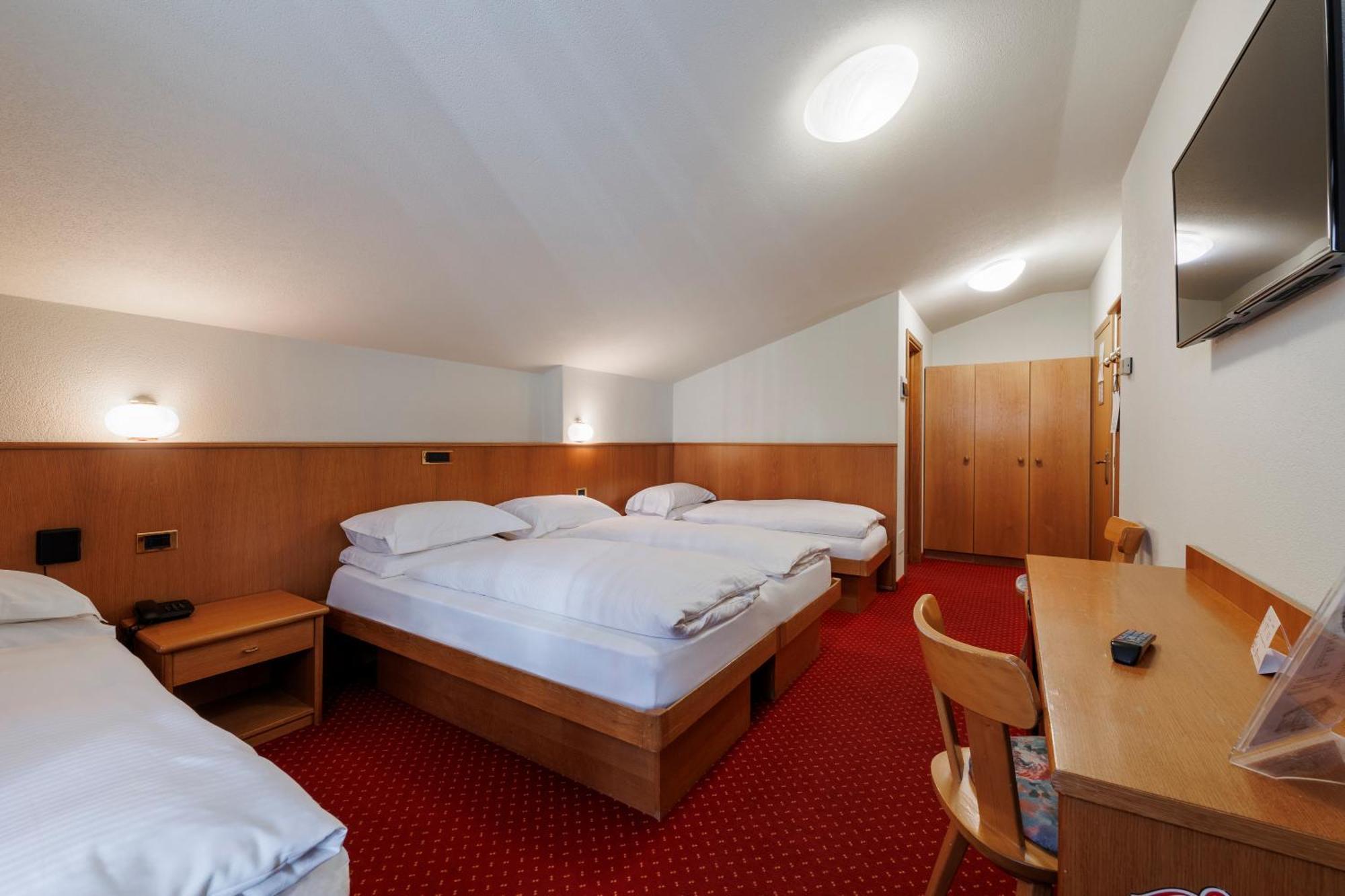 Hotel Miravalle Изолачча Экстерьер фото